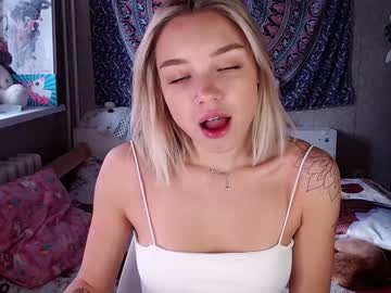 female cam girl babyfromtheforest image #3341510