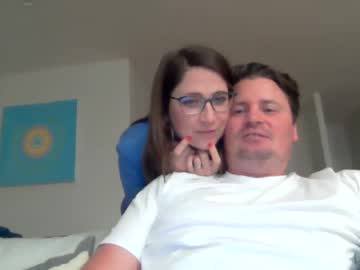 female cam couple iexpatu image #2710281
