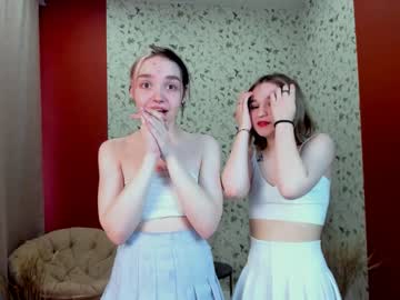 female cam couple elis__bae image #3527330
