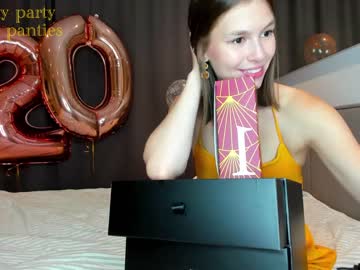 female cam girl bush_mia image #2210045