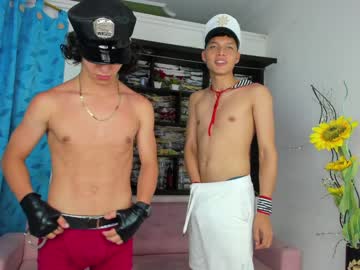 female cam couple little_daphne image #1494596