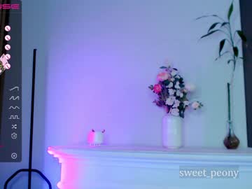 female cam girl small_blondee image #2947661