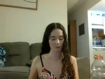 stevieeebaby  female  webcam