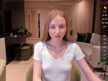 female cam girl aquilaris image #1944811