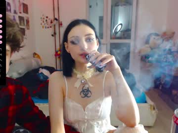 female cam couple _alisa_in_wonderland image #3994770