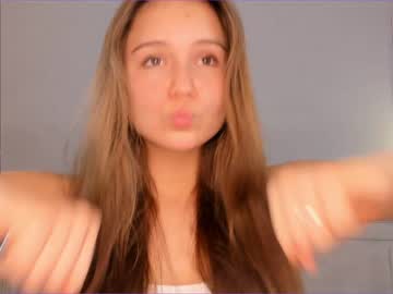 female cam girl brendiekira image #2025859
