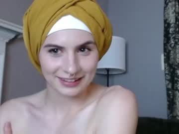 fiestyfatima1  female  webcam