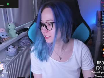 female cam girl blue_mooncat image #2522090