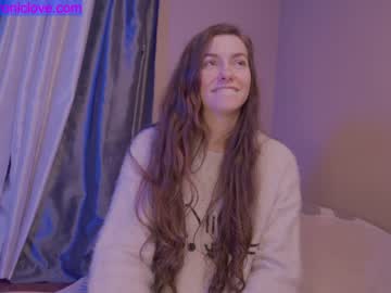 female cam girl chroniclove image #3260684