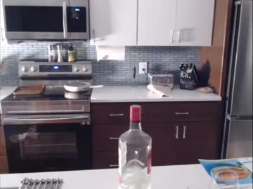 female cam girl milavalentinax image #3898067