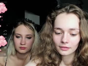 female cam girl mxxnsxsul image #2476303
