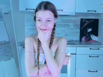 female cam couple beverlyvega image #3078113