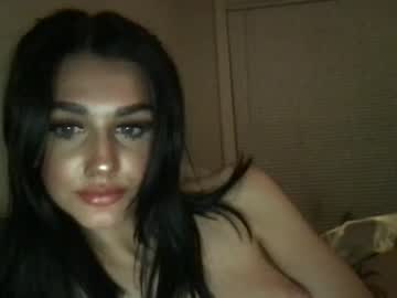 l1ttlek1tty  female  webcam