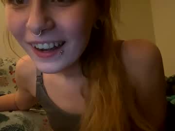 female cam girl klevans23 image #4055059