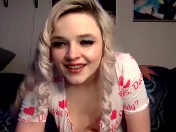 mistressmayalovelle  female  webcam