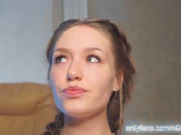 female cam girl angels_kiss image #69907