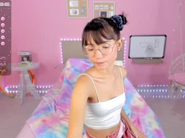 female cam girl little_effy18 image #2419501