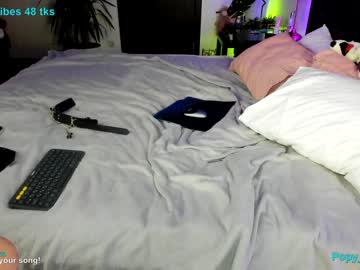 female cam couple popy_star image #366039