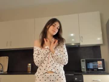 female cam girl charger_srt image #4065735