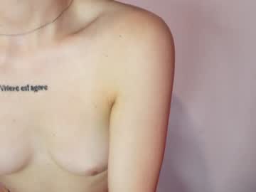 anna_royal_  female  webcam