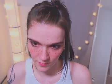 female cam girl kaworuna image #3940770
