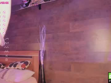 female cam girl yolandabertha image #3866975