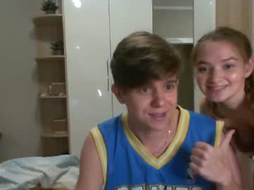 female cam couple aryaross image #334468