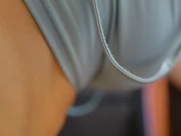 female cam girl cielo69_ image #2496499