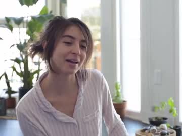 female cam girl lizmreow image #1636105
