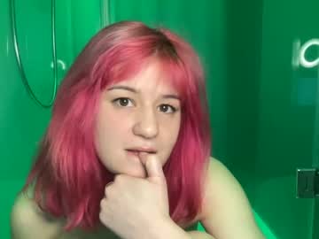 female cam girl internet_famous image #3053242