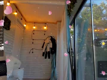 female cam girl sassyt33n image #2673222