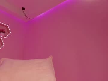 female cam girl bella_adams_ image #2768755