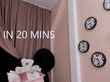 female cam couple vivianperri image #2363050