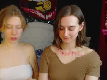 female cam girl julia_tina image #867294