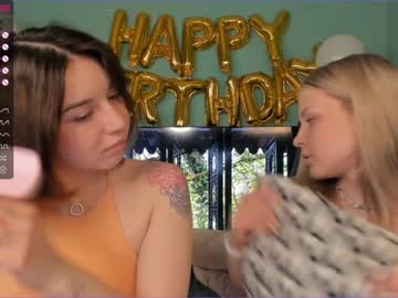 female cam couple huntertiana image #1928627