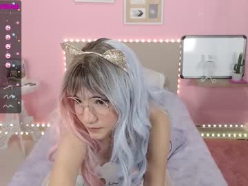 female cam girl little_effy18 image #1443340