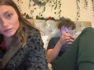 female cam couple axelxmistyminx image #3420926