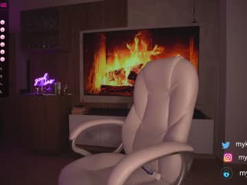 female cam girl mykinkybunny image #3216281