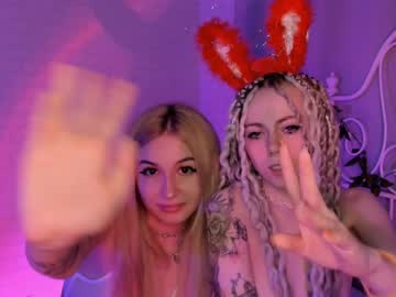 female cam couple margolori image #1573568