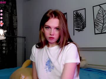 female cam girl small_blondee image #3313206