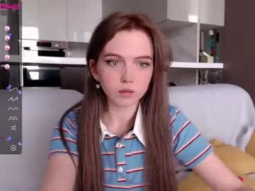 female cam girl small_blondee image #1741436