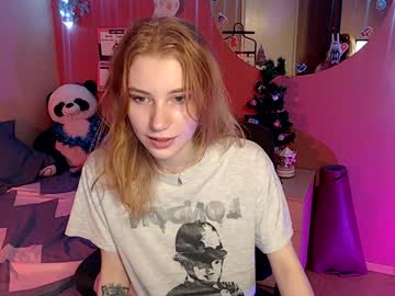 female cam girl glowing_elli image #840287