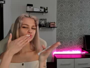 female cam girl din_star image #3726311