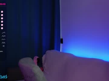 female cam girl fox_alina image #2407442
