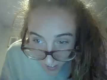 female cam girl xperkyandtightx image #3260900
