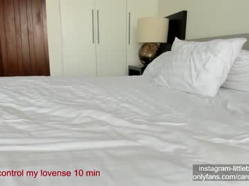 female cam girl carolinaherera image #1948259