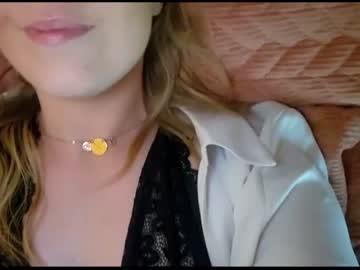 female cam girl hockeywife image #3923128