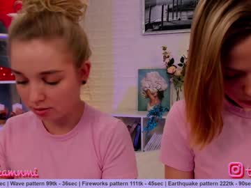 female cam couple huntertiana image #1245559