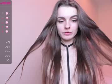 female cam couple alissdi image #1298153