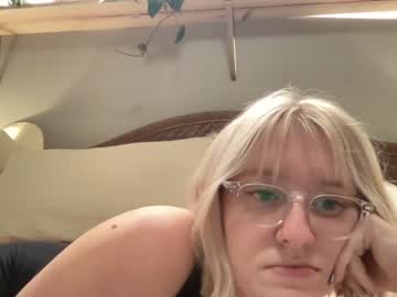 female cam couple double_trouble420 image #2942843